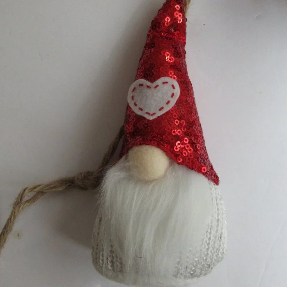Valentine's Day Gnomes Hearts Love & Cupcakes Red & White Gnomes 6' Ft Garland